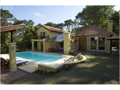Casa en venta y alquiler de temporada,Punta del Este, zona de playa brava, San Rafael
