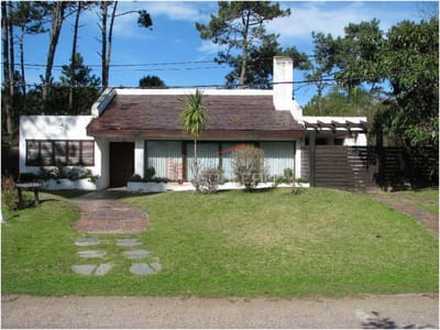 Casa en venta en barrio Lugano, Punta del Este - Próximo a Shopping
