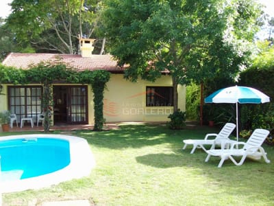 Casa en Alquiler y Venta en Punta del Este, Excelente Opción! muy lindo entorno