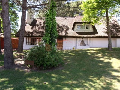 Casa en venta y alquiler en Uruguay, Punta del Este, Pinares *3 dormitorios