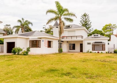 Casa en Venta y Alquiler en Punta del Este, Pinares, Excelente Opción!!! a 100 m de la playa