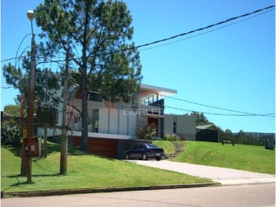 Casa en Punta del Este, Lugano