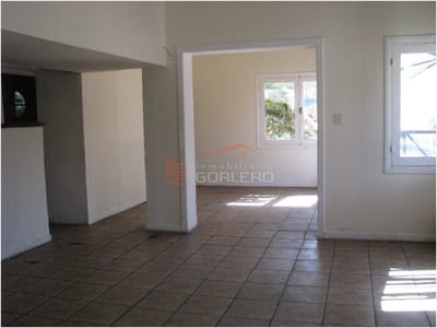 Local comercial en Punta del Este, zona Puerto
