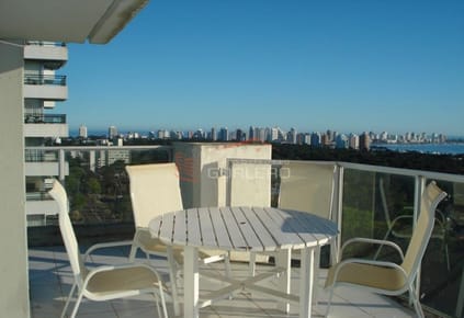 Apartamento PentHouse en venta en Uruguay, Punta del Este, Roosevelt
