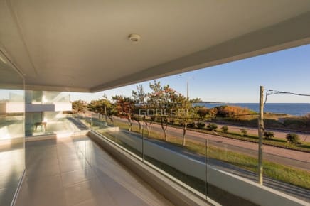 APARTAMENTO en PUNTA DEL ESTE, zona MANSA!