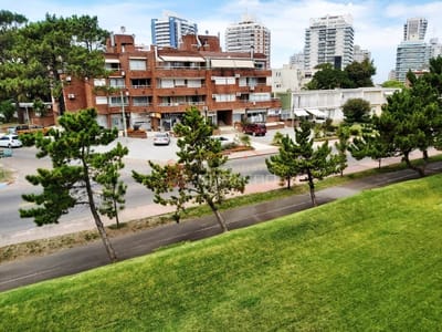 Venta de apartamento de 1 dormitorio y 1 medio en Venta en Punta del Este, Aidy Grill