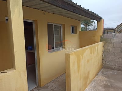 Alquiler de Apto en MALDONADO, zona La Candelaria, Opción de  Venta de terreno con mejoras con 4 aptos y casa