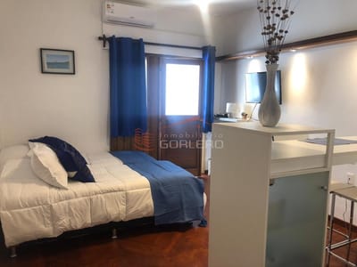 Apartamento en Venta en Punta del Este, Península a una cuadra de Gorlero y terminal