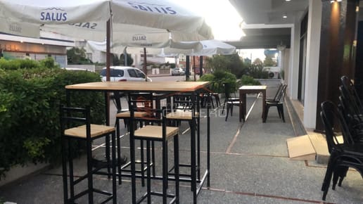 Venta de llave de local comercial al frente de 112 m2 en Península y traspaso de alquiler.