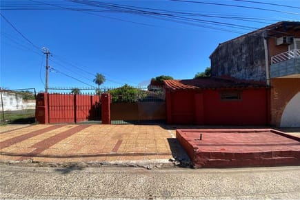 Vendo Casa En San Vicente, Excelente Ubicacion.