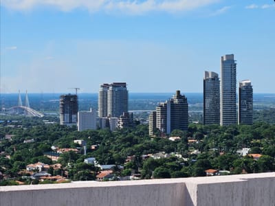 Descubra este encantador departamento en el piso 14 del Edificio FORVM 