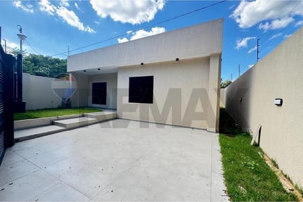 Chalet - Venta - Luque, Central, Paraguay