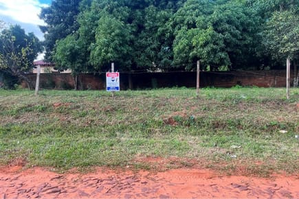 VENDO TERRENO EN ESQUINA CAPIATA - PUERTA DEL SOL 