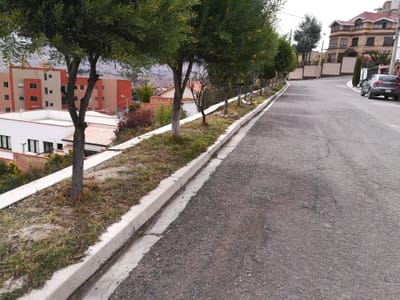 Terreno zona Achumani bajo