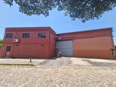 ALQUILO DEPÓSITO INDUSTRIAL EN LOMA PYTÃ – ZONA SHOPPING EL PORTAL