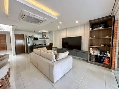 ALQUILO AMPLIO DUPLEX AMOBLADO  EN LOS LAURELES
