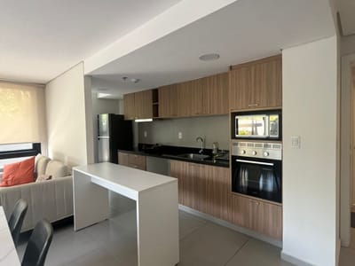 DEPARTAMENTO DE 3 DORMITORIOS EN ALQUILER. SAN JORGE. ASUNCIÓN  - PY.