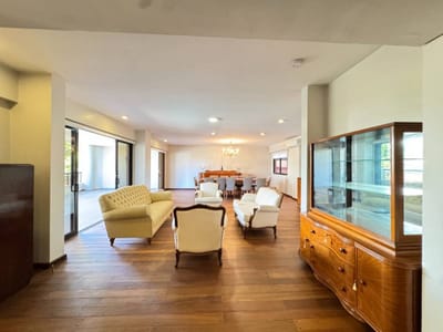 ALQUILO PISO COMPLETO AMOBLADO DE 384 M2 - LAS MERCEDES