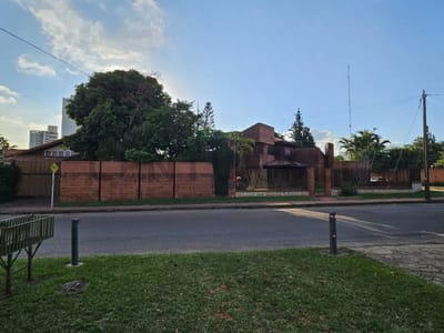 VENDO IMPORTANTE PROPIEDAD