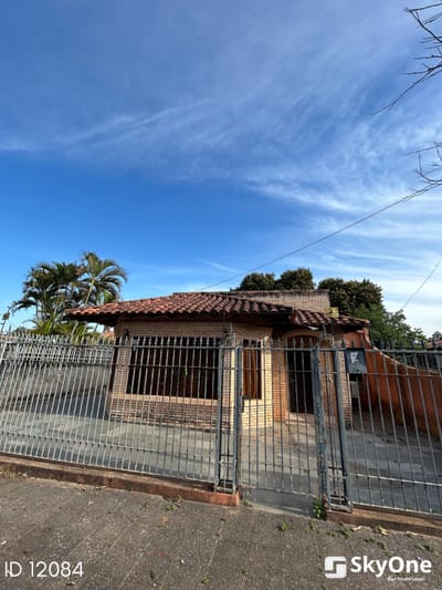 VENDO CASA EN SAN LORENZO