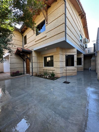 VENDO DUPLEX ASUNCION BARRIO MBOCAYATY EXCELENTE ESTADO