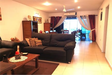 Casa-Alquiler-San Benigno E/ Procer Agustin Jose Yeg0ros, Carmelitas