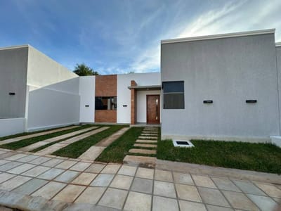 Vendo Casas en Barrio Cerrado en Luque