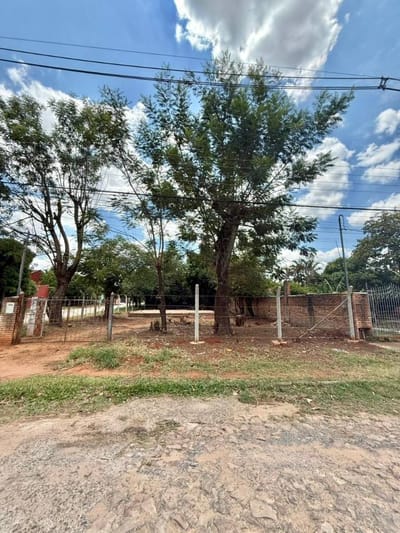 TERRENO EN ESQUINA EN MARIANO ROQUE ALONSO