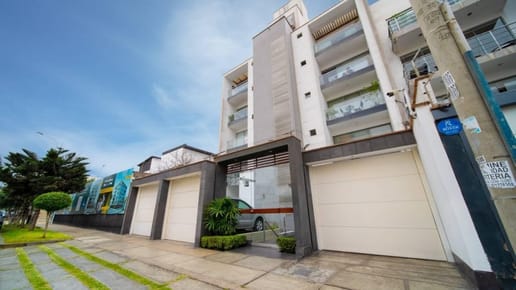 Vendo Departamento De 123 M2 De 3 Dormitorios 3 Baños Completos En Surco