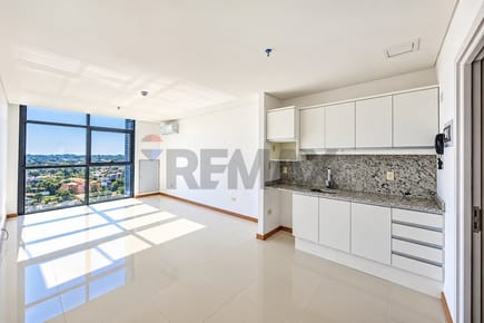 EN VENTA OFICINA EN EJE CORPORATIVO DE ASUNCIÓN