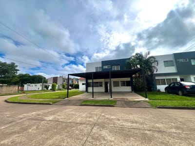Hermosa Casa En Venta En Condominio Cerrado