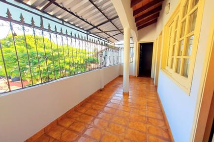VENDO CASA EN ÑEMBY 