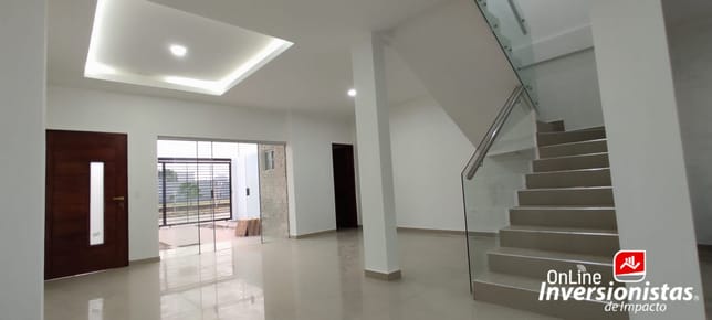 CASA EN VENTA ZONA SUR A ESTRENAR