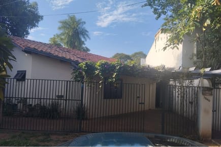CASA EN MBURUCUYA