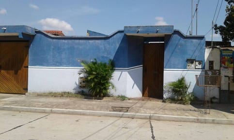 Amplia Casa Familiar