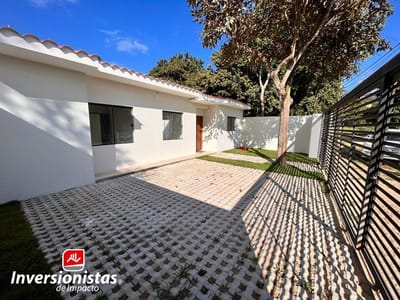HERMOSA CASA EN VENTA A ESTRENAR EN LA GUARDIA