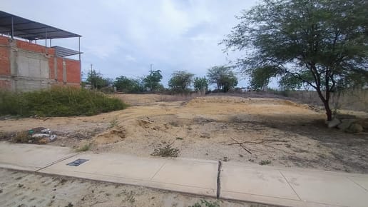 TERRENO  EN VENTA - BOULEVARD MIRAFLORES COUNTRY CLUB - PIURA