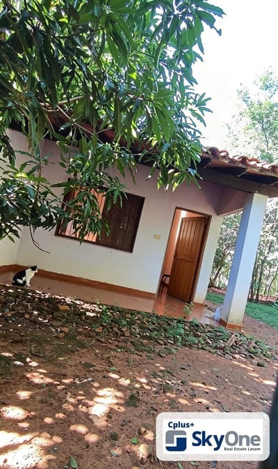 VENDO CASA CON AMPLIO TERRENO EN COSTA ESPINILLO – VILLARRICA