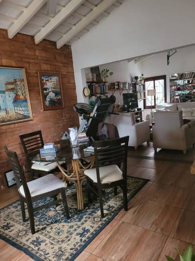 VENDO CASA DE 2 HABITACIONES EN TEMBETARY EN ASUNCION