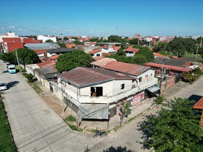CASA EN VENTA FAMILIAR O COMERCIAL
