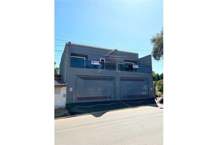 Amplio duplex en Bo San Miguel laguna Grande 