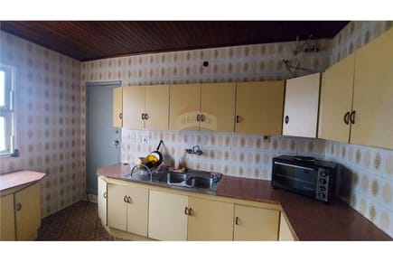 RESIDENCIA EN VENTA CON ESPECTACULAR UBICACION