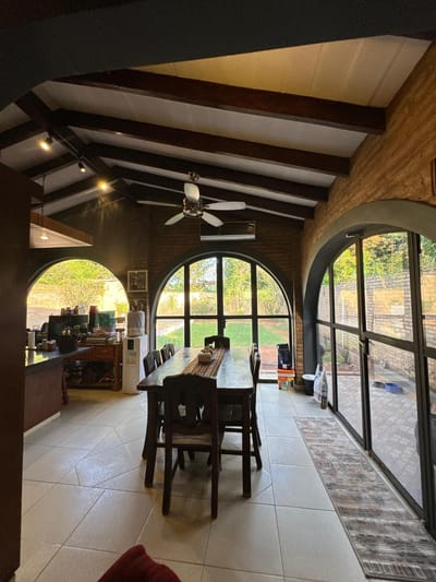 VENDO HERMOSA CASA CON PISCINA EN VILLA ELISA