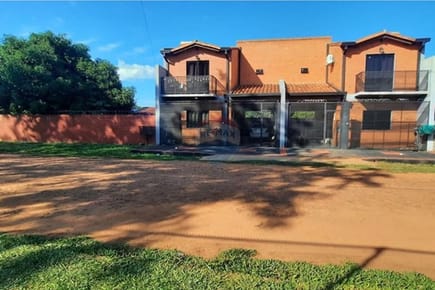 VENDO DUPLEX EN SAN LORENZO