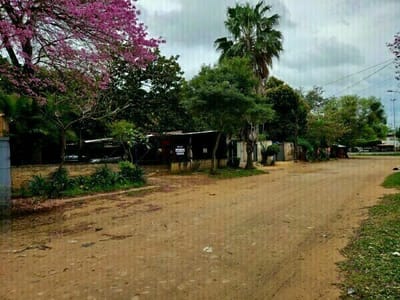 VENDO HERMOSA PROPIEDAD EN MARIANO ROQUE ALONSO A 1/2 CUADRA DE LA RUTA