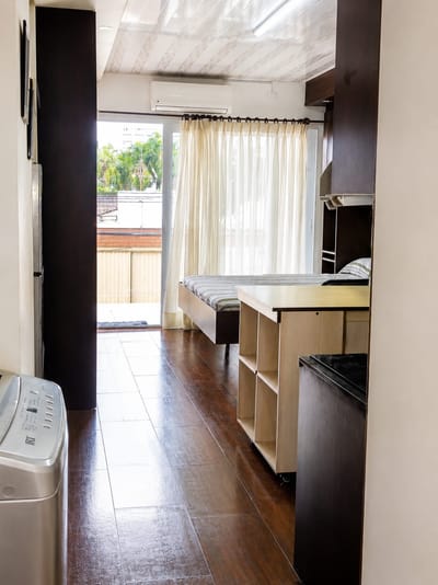 MONOAMBIENTE, AMOBLADO Y EQUIPADO EN VENTA