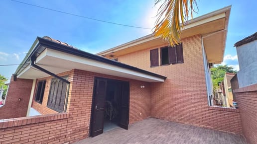 Amplia y moderna casa en Vista ALEGRE