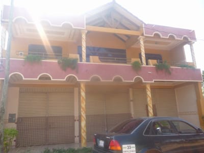 EN MONTERO, EN VENTA CASA COMERCIAL B/27 DE AGOSTO