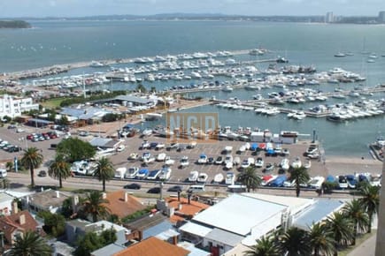 HERMOSO  CON VISTA TOTAL AL PUERTO DIVINO