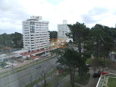 Apartamento en Roosevelt, 3 dormitorios